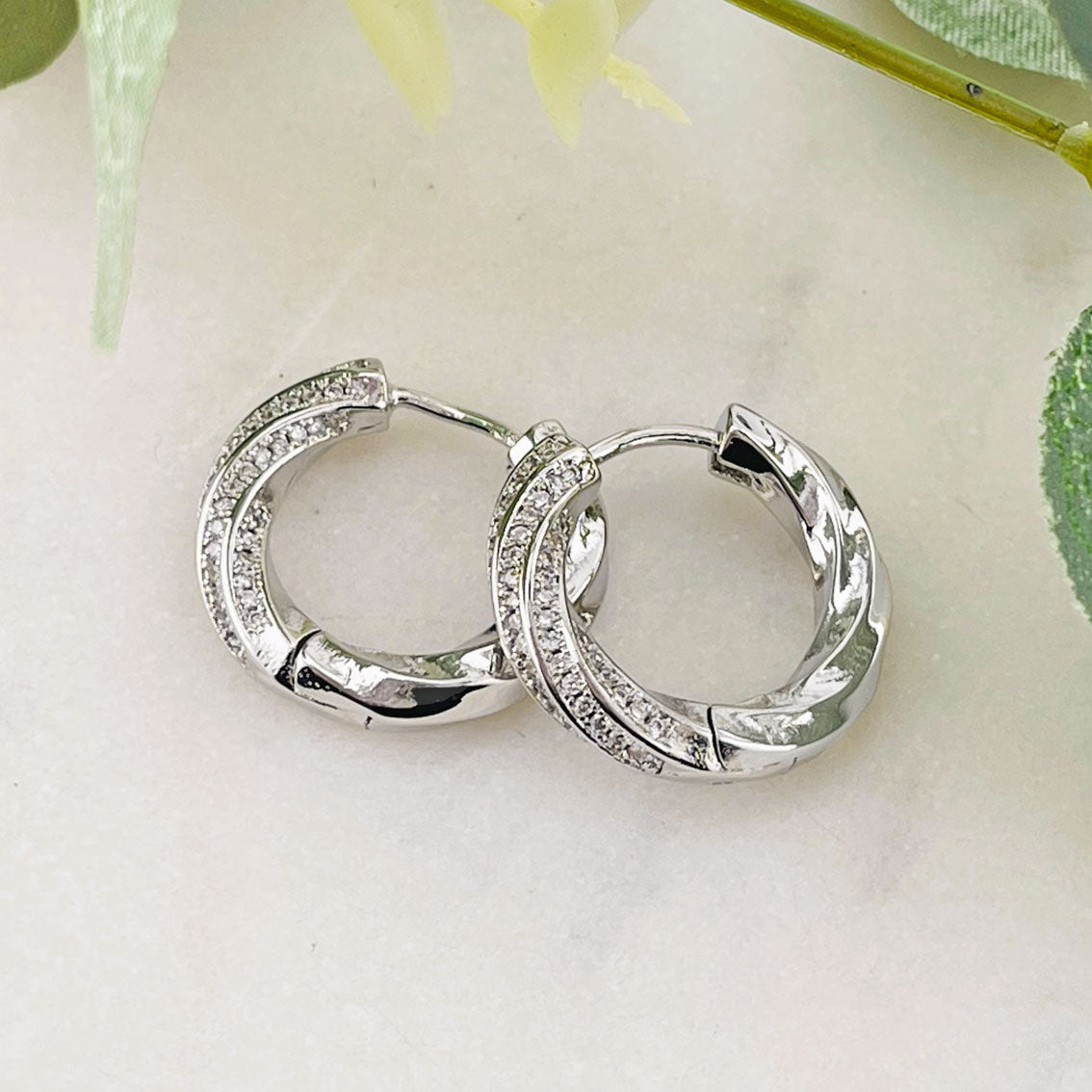 Twisted Silber Hoops mit Zirkonia Lillemore