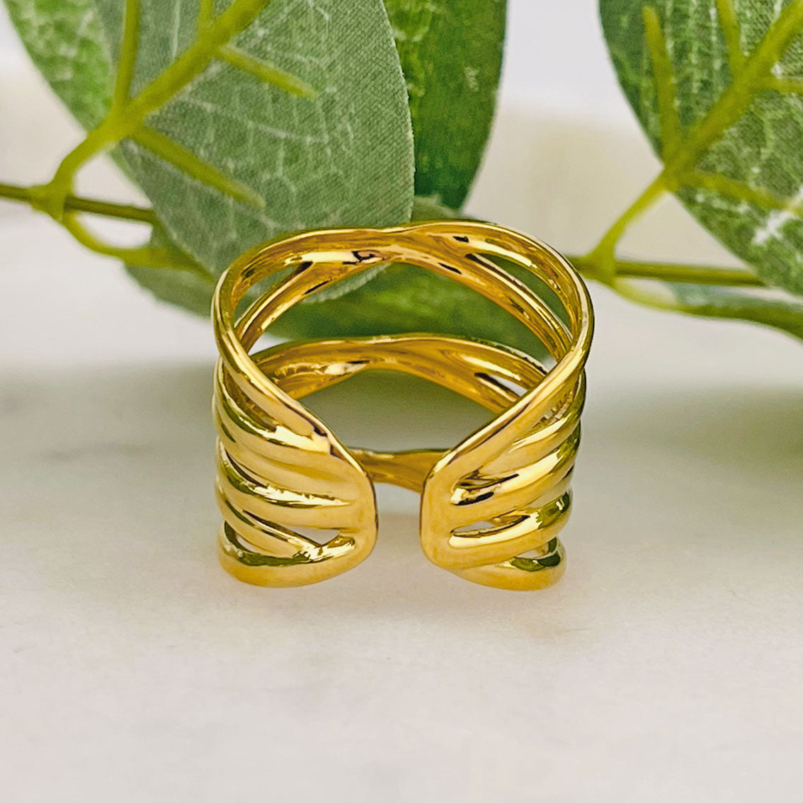 Breiter Goldring mit Multi Layer Design Moida