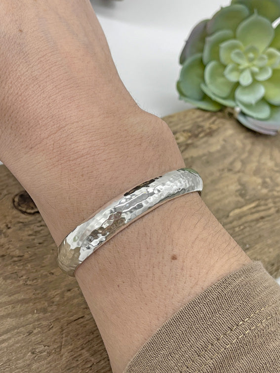 Silber Armreif gehämmert Pink Sand Alea