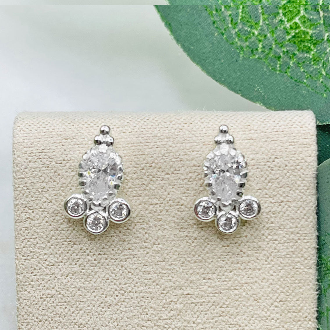 Bezaubernde Boho Ohrstecker Silber mit Zirkonia Pink Sand Surrey