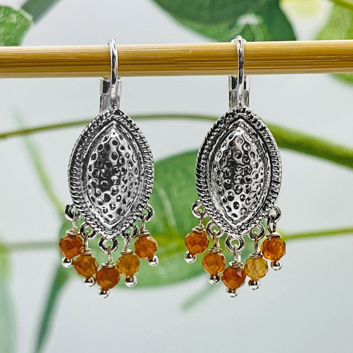 Boho Ohrringe Silber mit braunen Achat-Anhängern Pink Sand Faylin