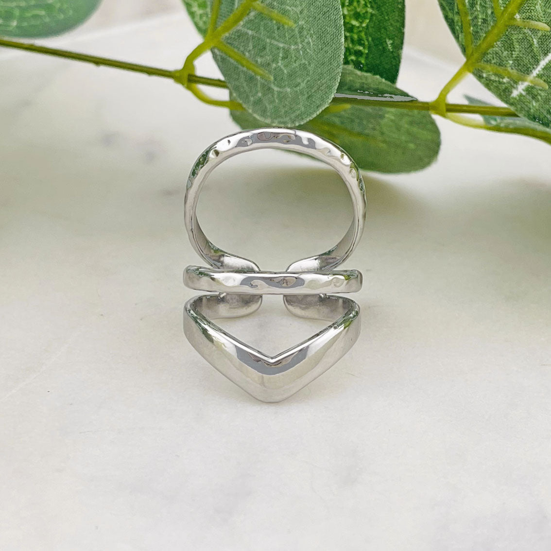 Offener Silberring aus Edelstahl Chevron Design Elva