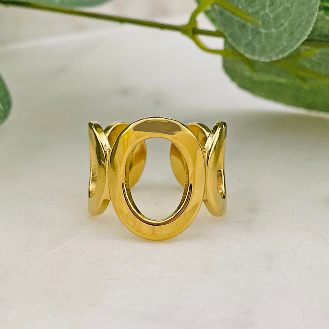 Breiter goldener Designer-Ring aus Edelstahl Rahima