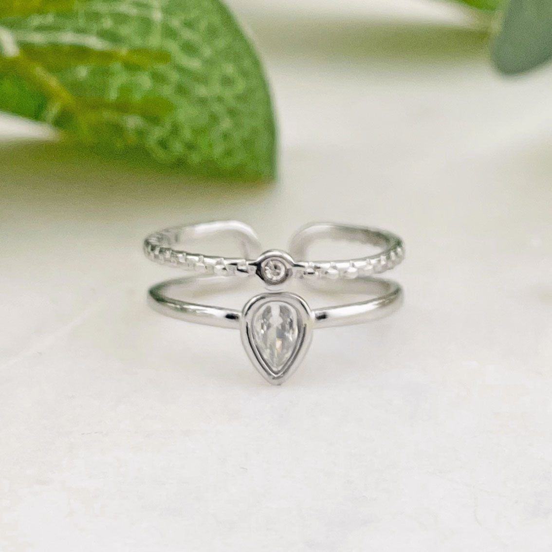 Feiner Boho-Chic Silberring mit Kristallen zweireihig 