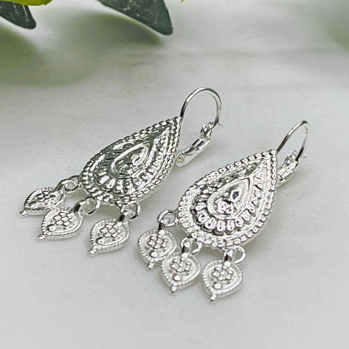 Festliche lange Silber Ohrringe Boho Style Pink Sand Olina