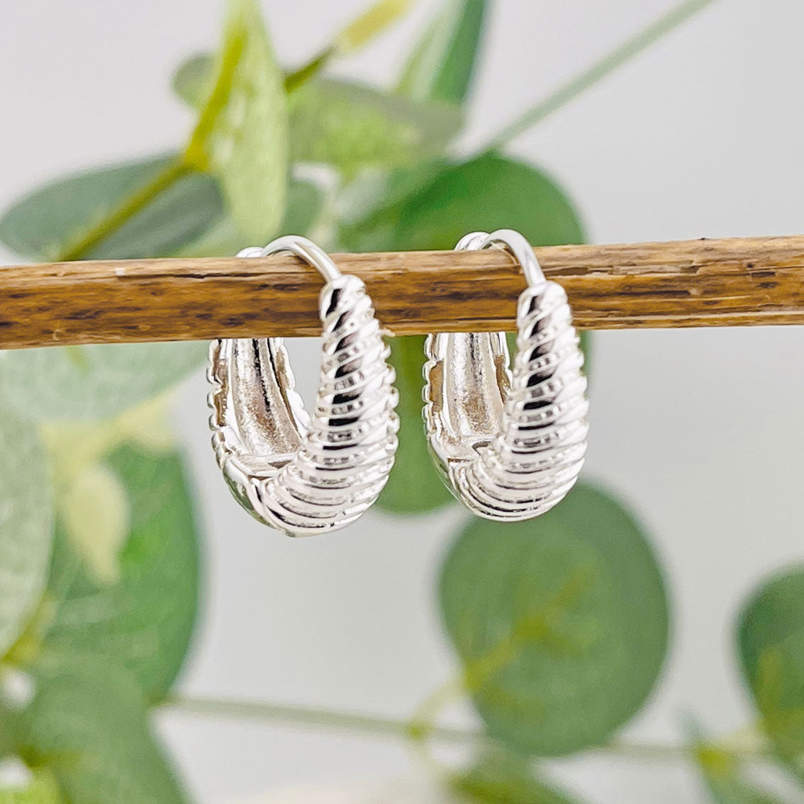 Kleine Boho-Hoop Silbercreolen Kayenta