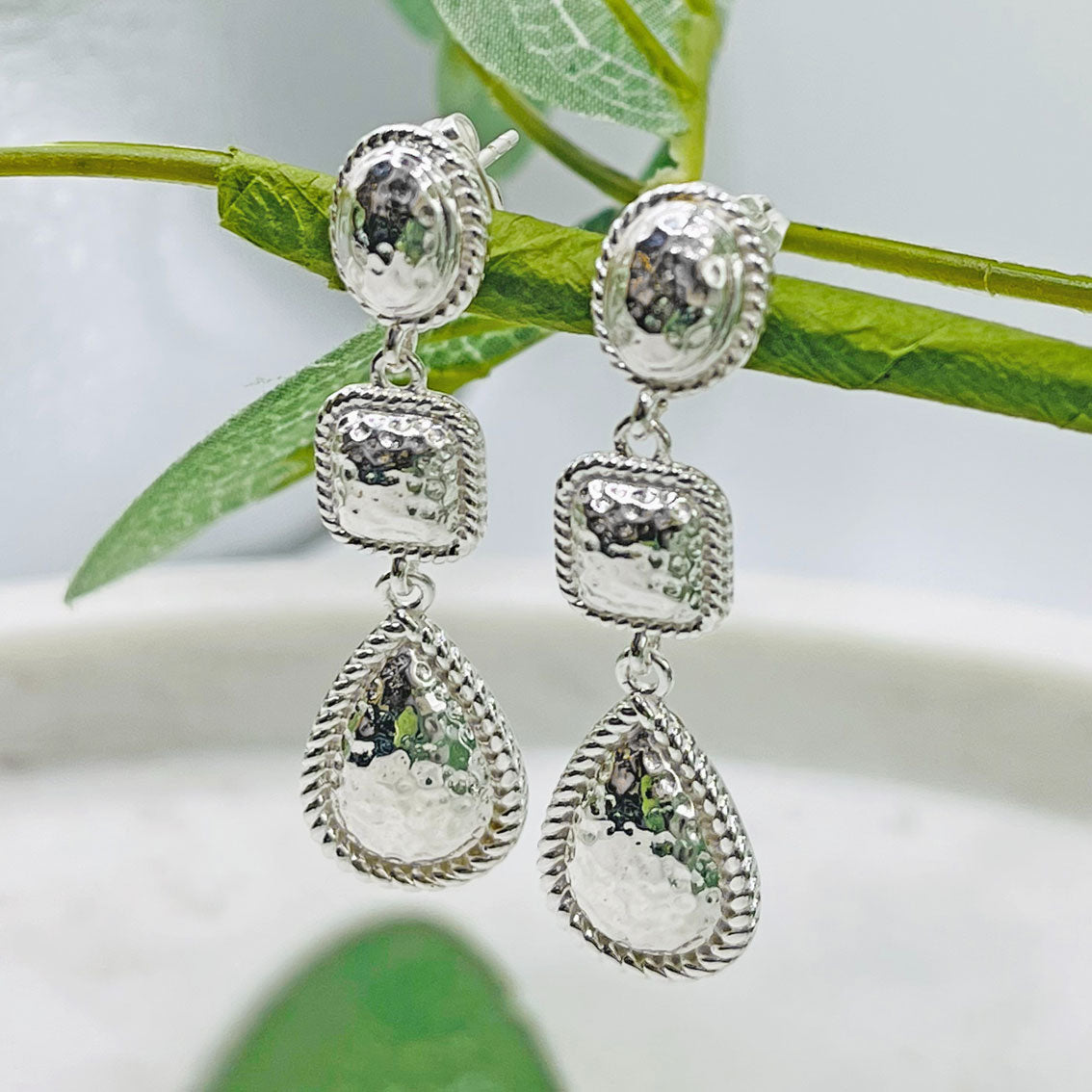 Lange Silberohrringe Boho Style mit Anhänger Pink Sand Nalenay