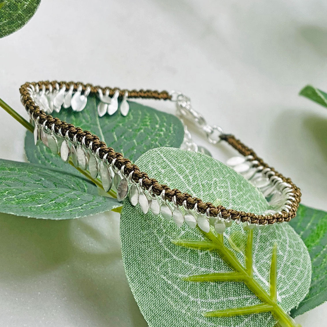 Pink Sand Garn-Armband Hippie Style in Braun mit Silber Nerry