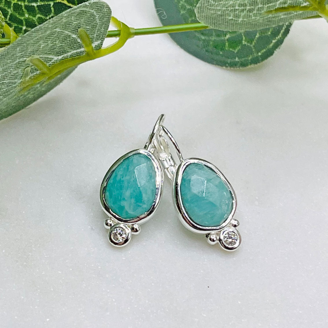 Stilvolle Pink Sand Ohrhänger Silber mit türkis Stein Combé