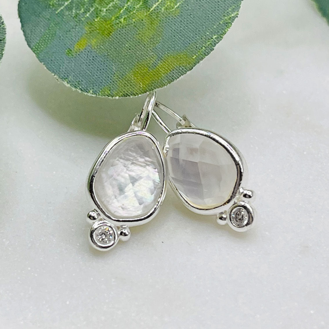 Stilvolle Vintage Silber Ohrhänger mit Milchquarz Pink Sand Saint